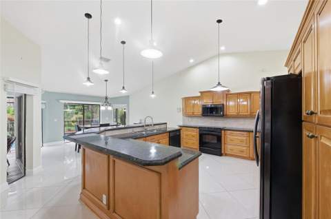 10949 NW 1st Manor, Coral Springs FL - photo 17 of 45