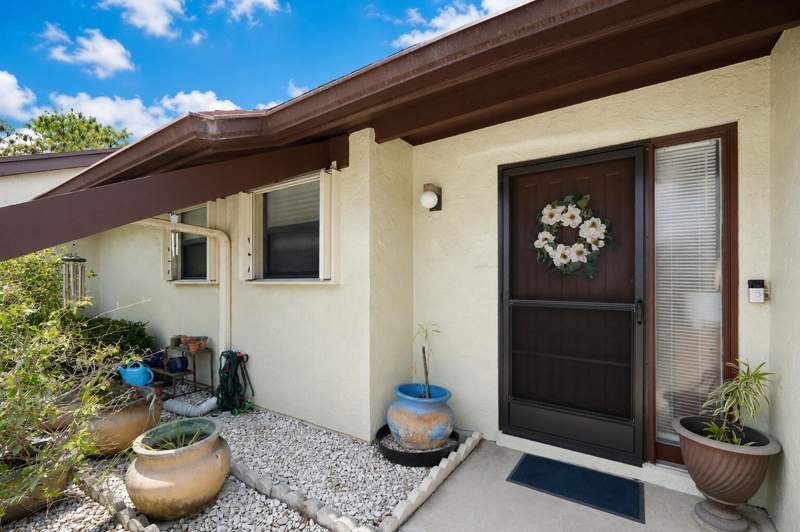 2 bedroom Villa at 272 Beaver Dam Court, Strathmore Gate West Unit 1, Royal Palm Beach — photo 4
