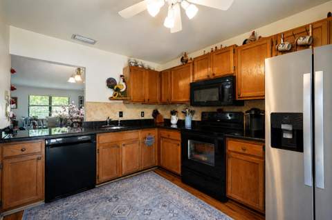 272 Beaver Dam Court, Royal Palm Beach FL - photo 9 of 31