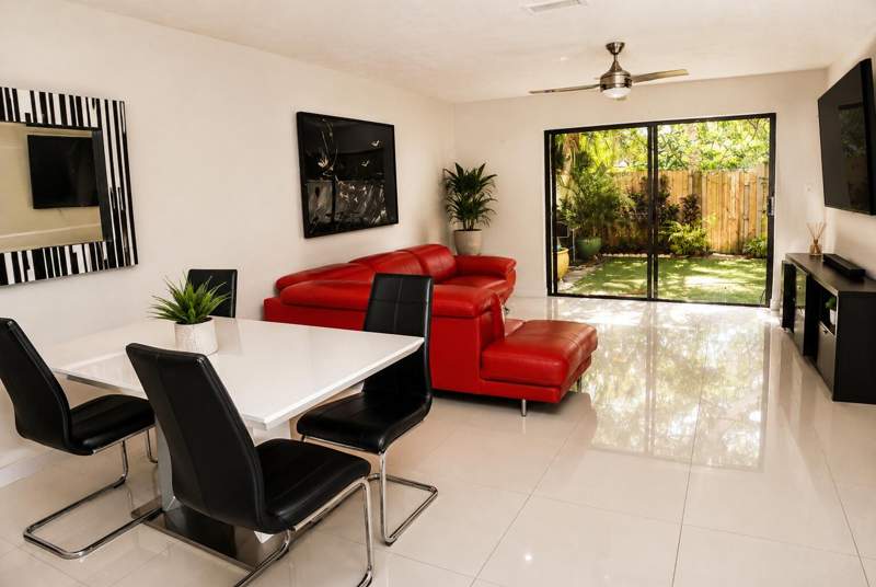2 bedroom Townhouse at 3062 S Oakland Forest Drive #203, Pines Of Oakland Forest West, Oakland Park — photo 2