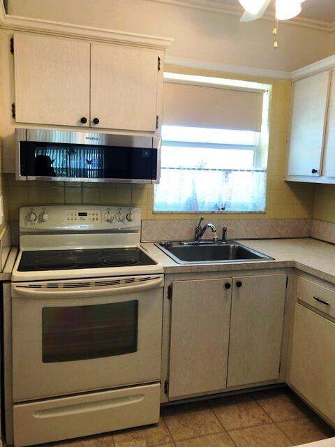1 bedroom Condominium at 1115 Lake Terrace #210, Leisureville Lake Condo, Boynton Beach — photo 2
