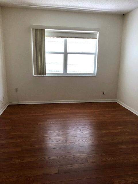1115 Lake Terrace #210, Boynton Beach FL - photo 6 of 7