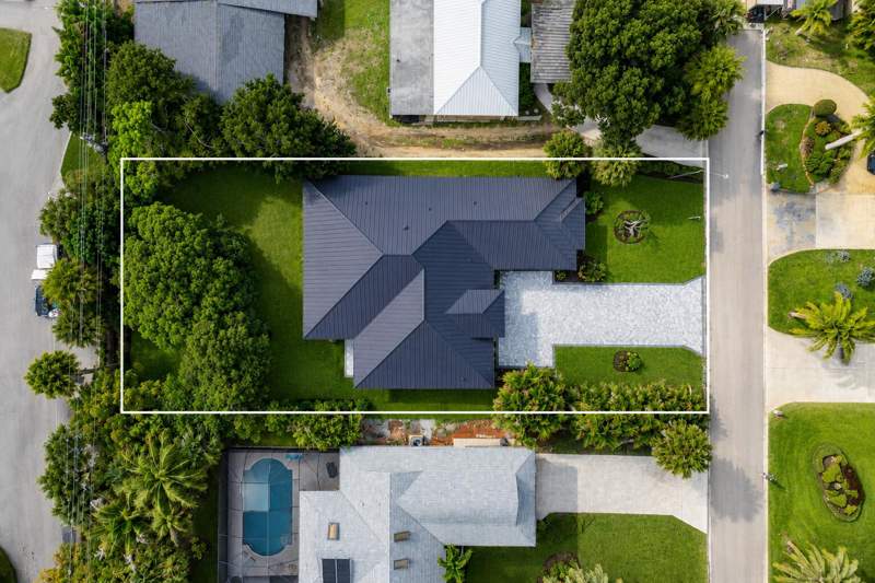 4 bedroom Single Family Residence at 513 SW South Carolina Drive, Palmetto Harbor, Stuart — photo 2