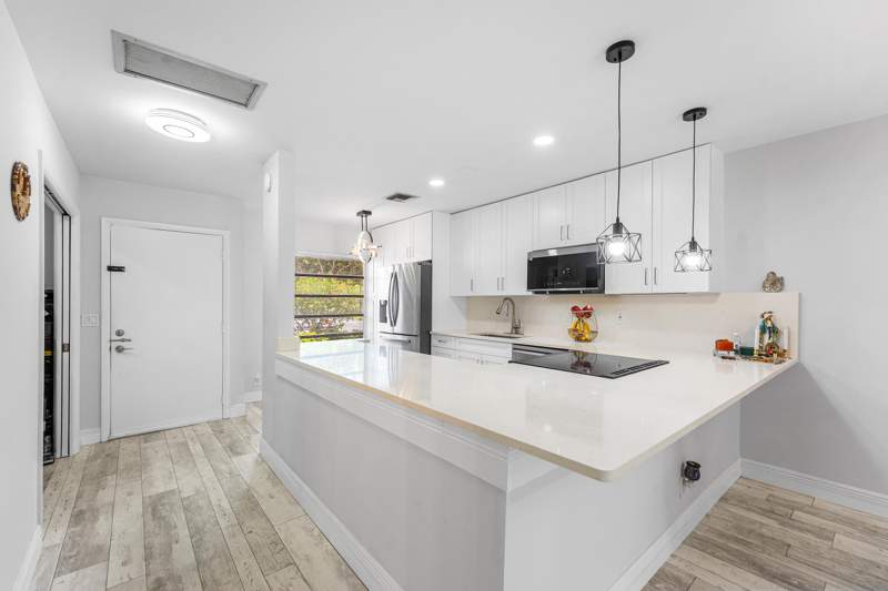 2 bedroom Villa at 13788 Via Flora #B, Palm Greens At Villa Del Ray Condo II, Delray Beach — photo 5