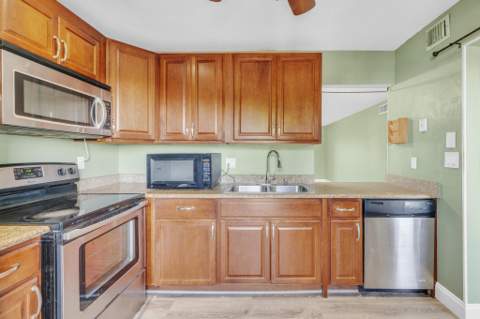 7541 NW 16th Street #1411, Plantation FL - photo 11 of 44