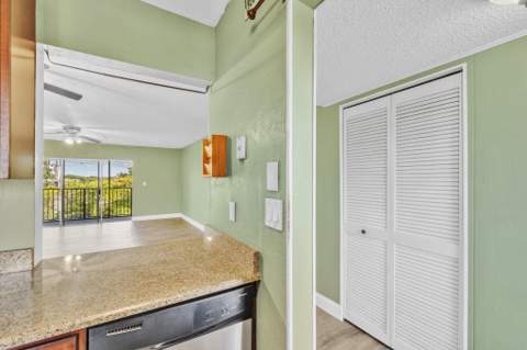 7541 NW 16th Street #1411, Plantation FL - photo 13 of 44