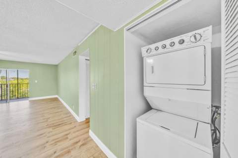 7541 NW 16th Street #1411, Plantation FL - photo 14 of 44