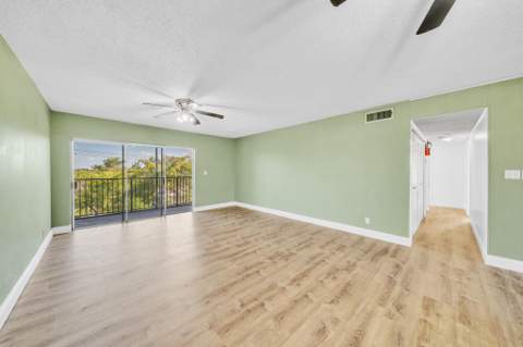7541 NW 16th Street #1411, Plantation FL - photo 16 of 44