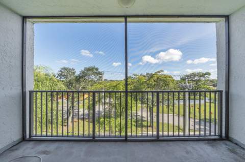 7541 NW 16th Street #1411, Plantation FL - photo 17 of 44