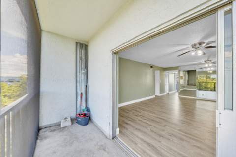 7541 NW 16th Street #1411, Plantation FL - photo 19 of 44
