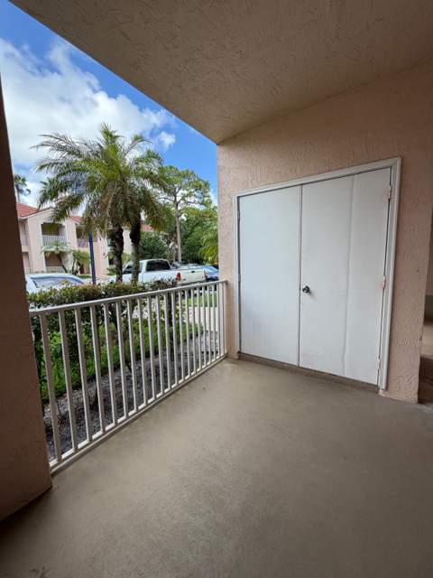 10019 Perfect Drive, Port St. Lucie FL - photo 7 of 40