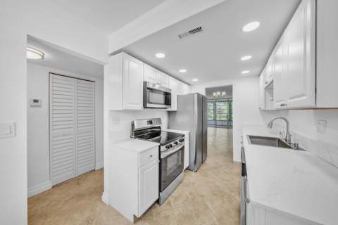 3099 NW 48th Avenue #260, Lauderdale Lakes FL - photo 10 of 48