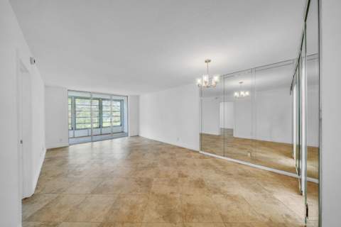 3099 NW 48th Avenue #260, Lauderdale Lakes FL - photo 13 of 48