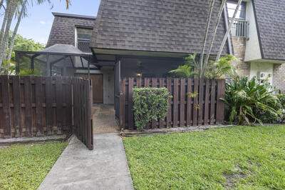 3 bedroom Townhouse at 2561 NW 99th Avenue, Parkside, Coral Springs — photo 2