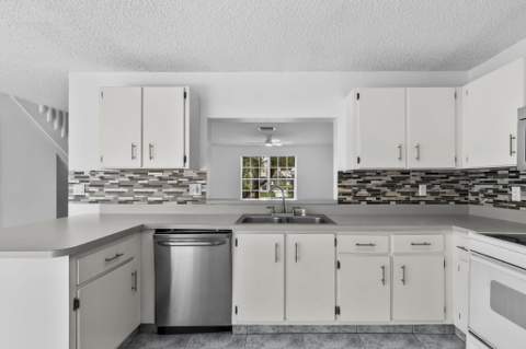 12212 NW 36th Place, Sunrise FL - photo 19 of 54