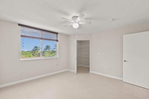 1200 Scotia Drive #403, Hypoluxo FL - photo 12 of 35