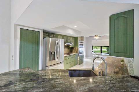 4140 Woods End Road, Boca Raton FL - photo 7 of 14