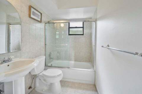 4140 Woods End Road, Boca Raton FL - photo 11 of 14