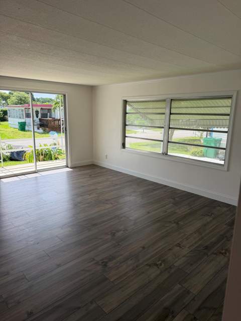 2041 SW 84th Avenue, Davie FL - photo 6 of 17