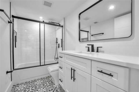 6037 Balboa Circle #401, Boca Raton FL - photo 9 of 22