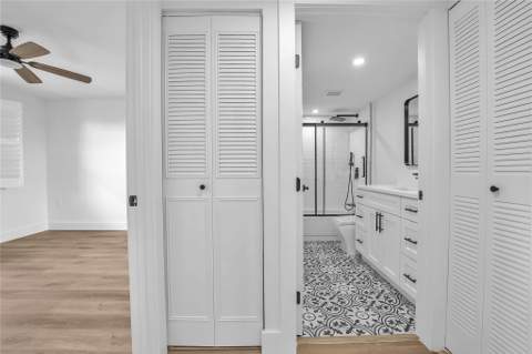 6037 Balboa Circle #401, Boca Raton FL - photo 21 of 22