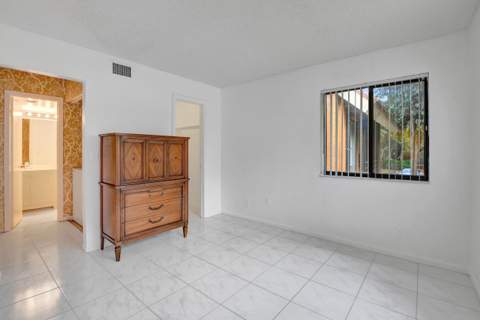 11255 Green Lake Drive #202, Boynton Beach FL - photo 14 of 29