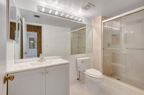 11255 Green Lake Drive #202, Boynton Beach FL - photo 17 of 29
