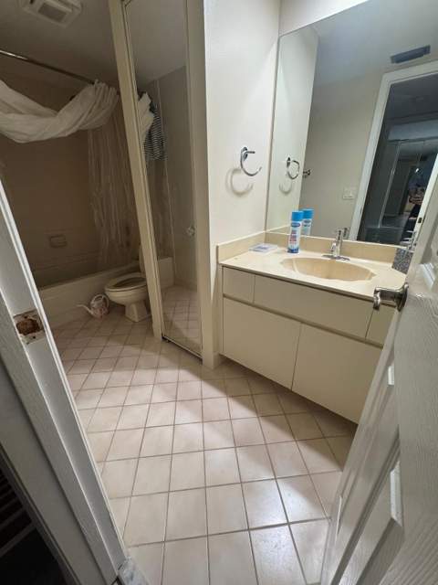 730 NW 98th Circle, Plantation FL - photo 8 of 9