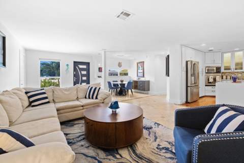 5041 NE 24th Avenue, Lighthouse Point FL - photo 7 of 46