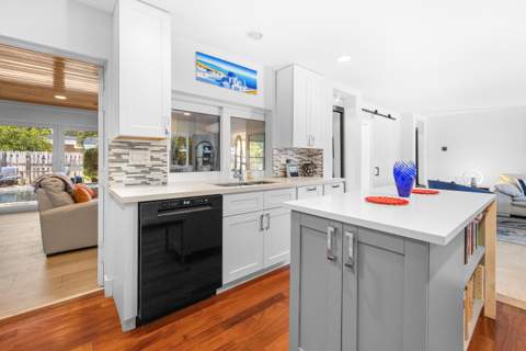 5041 NE 24th Avenue, Lighthouse Point FL - photo 13 of 46