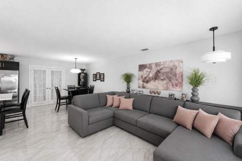 517 Ibis Drive, Delray Beach FL - photo 6 of 25