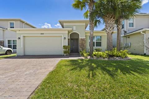1600 NW Vivanco Street, Port St. Lucie FL - photo 7 of 60