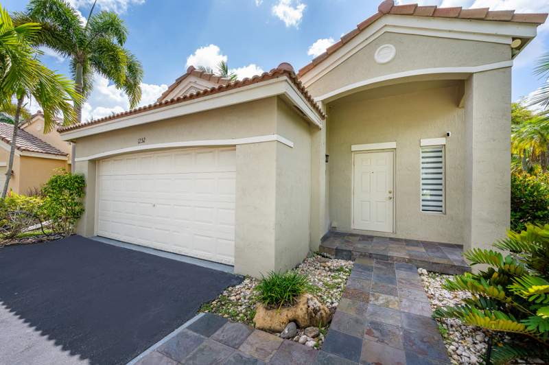 3 bedroom Single Family Residence at 1252 Sabal Trail, Sector 2-Parcels 1 2 3 4 5 6 7, Weston — photo 3