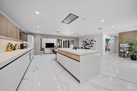 5920 NE 21st Road, Fort Lauderdale FL - photo 8 of 39