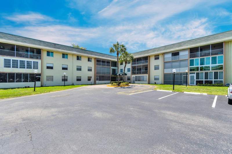 2 bedroom Condominium at 5190 E Sabal Palm Boulevard #304, Sabal Palm Village Condo, Tamarac — photo 3