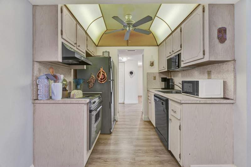 2 bedroom Condominium at 5190 E Sabal Palm Boulevard #304, Sabal Palm Village Condo, Tamarac — photo 5