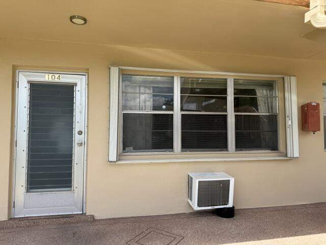 1 bedroom Condominium at 104 Hastings G, Century Village, West Palm Beach — photo 2