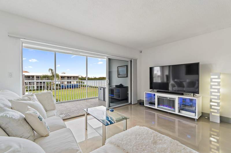 2 bedroom Condominium at 100 Waterway Road #E305, Waterway Beach Condos, Tequesta — photo 4