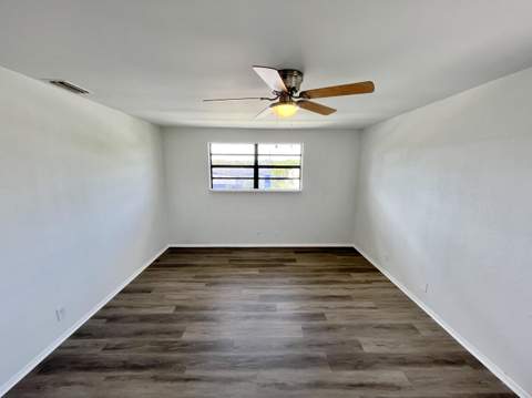 5163 Marion Place, West Palm Beach FL - photo 10 of 39