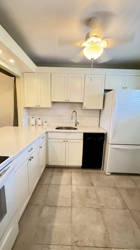 2728 N Garden Dr Drive #214, Lake Worth Beach FL - photo 10 of 77
