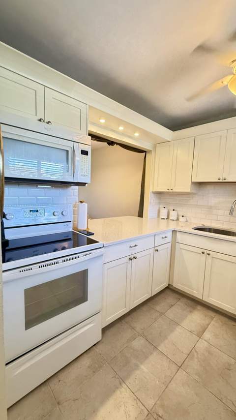 2728 N Garden Dr Drive #214, Lake Worth Beach FL - photo 11 of 77