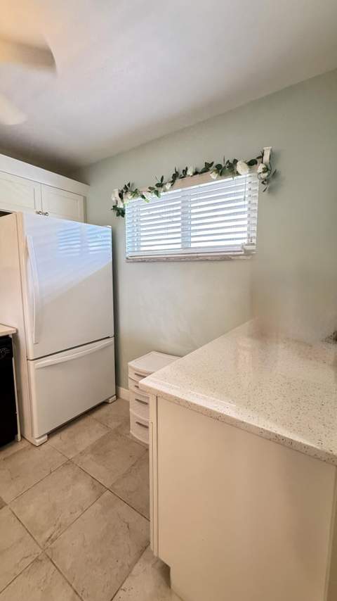 2728 N Garden Dr Drive #214, Lake Worth Beach FL - photo 13 of 77