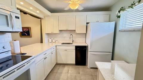 2728 N Garden Dr Drive #214, Lake Worth Beach FL - photo 12 of 77