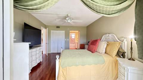 2728 N Garden Dr Drive #214, Lake Worth Beach FL - photo 17 of 77