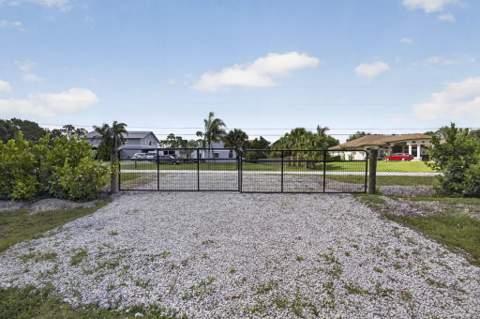 12783 83rd Lane, West Palm Beach FL - photo 6 of 49