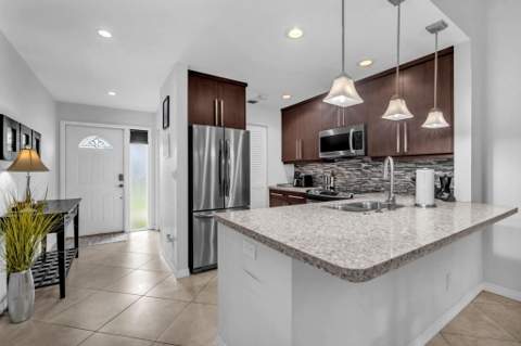 2347 N 37th Avenue, Hollywood FL - photo 14 of 33