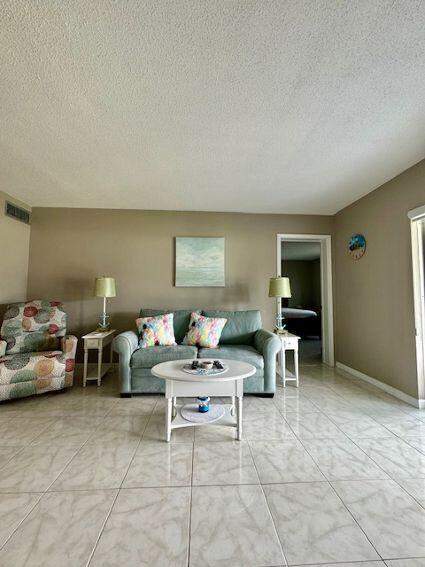 2615 Garden Drive #101, Lake Worth FL - photo 10 of 42