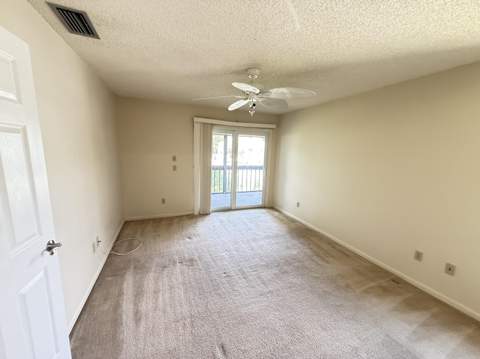 8228 SE Croft Circle #J-8, Hobe Sound FL - photo 17 of 28