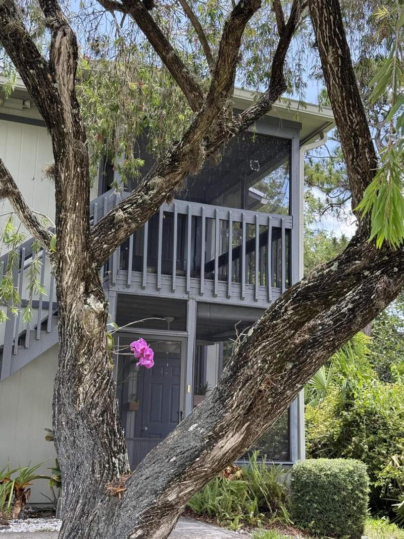 2 bedroom Condominium at 8228 SE Croft Circle #J-8, Pinecroft Condo, Hobe Sound — photo 2