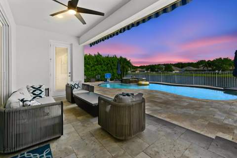 9526 Wrangler Drive, Lake Worth FL - photo 7 of 54